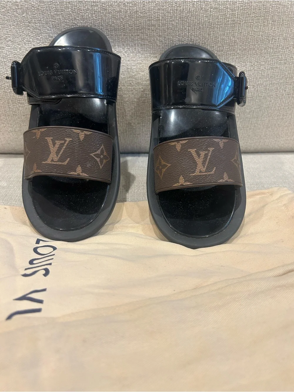 ***Authentic*** Louis Vuitton Black & Brown Monogram Slide Sandals